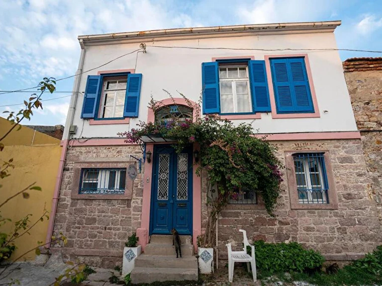 İstanbul Pansiyon Ayvalık Balıkesir Ayvalık Fevzipaşa- Vehbibey Mahallesi