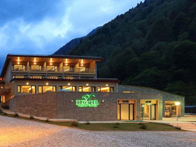 Kaçkar Resort Hotel Rize Çamlıhemşin Ayder Yaylası