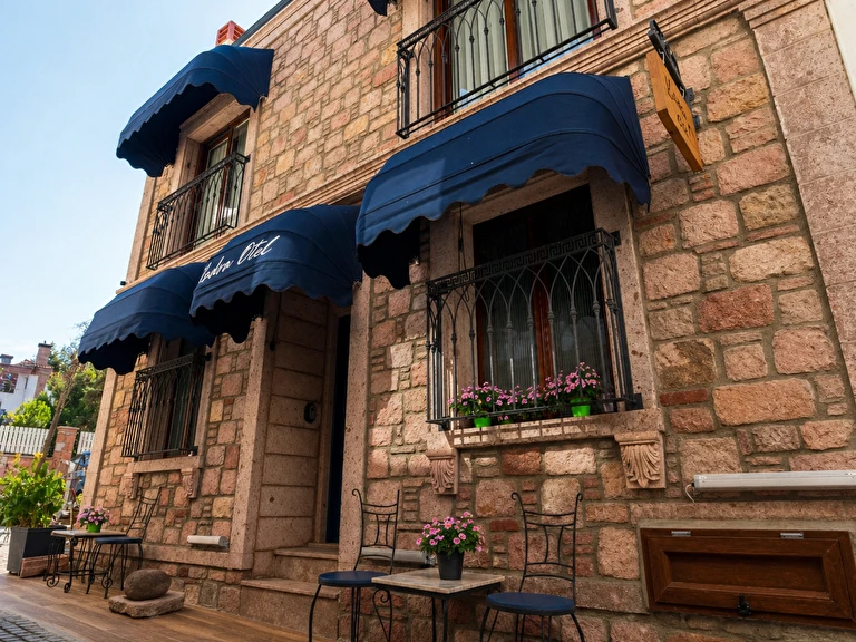 Kadra Pansiyon Balıkesir Ayvalık Cunda Adası