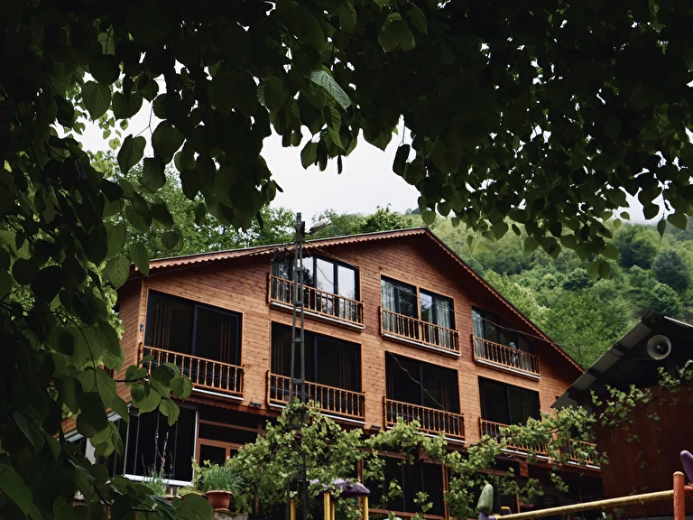 Kamilet Pansiyon Artvin Arhavi Küçükköy