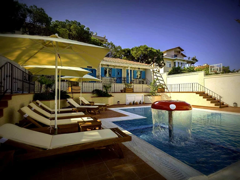 Karamela Hotel Balıkesir Ayvalık Çamlık