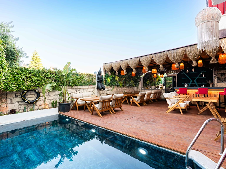 Karnelyan Alaçatı İzmir Çeşme Alaçatı