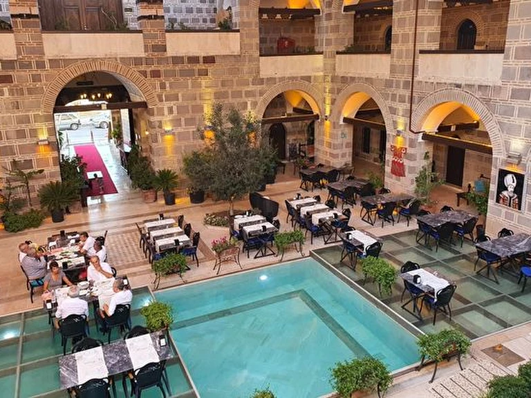 Kervansaray Antique Hotel Çeşme İzmir Çeşme Çeşme Merkez