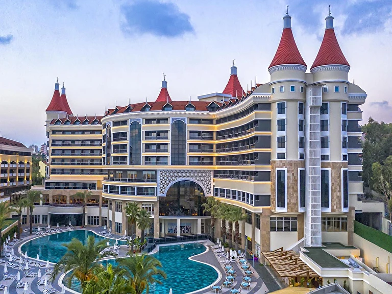 Leodikya Kirman Premium Antalya Alanya Okurcalar