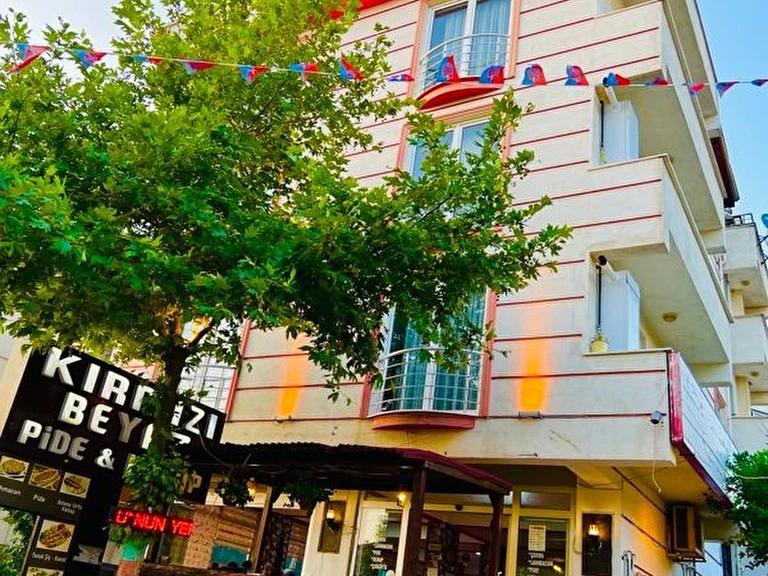 Kırmızı Beyaz Apart Yalova Armutlu Armutlu Karşıyaka