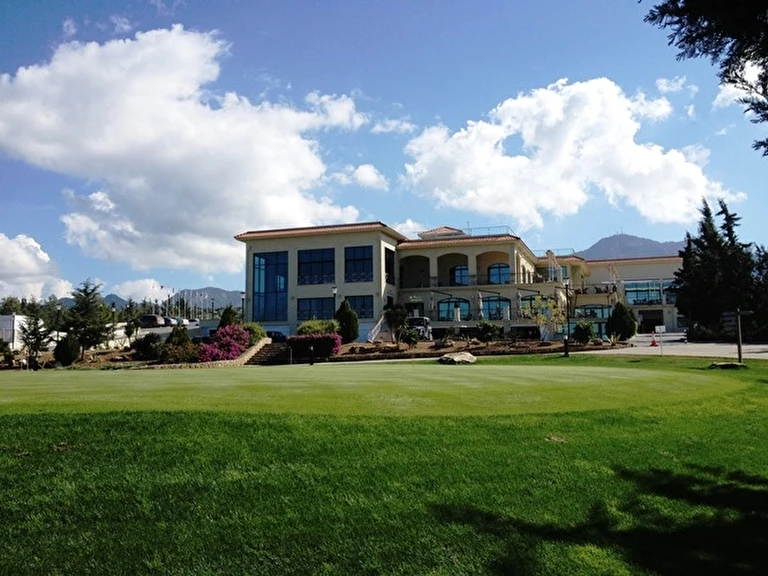 Korineum Golf Resort Girne