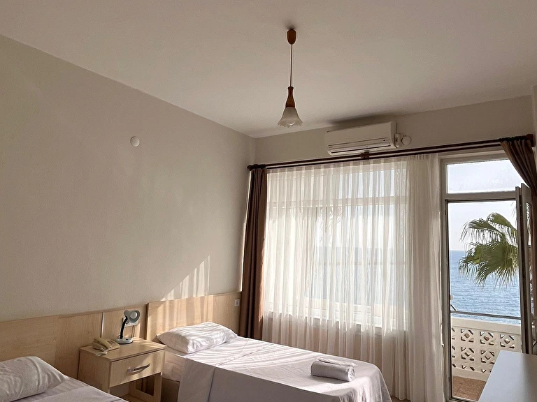 Lades Otel Mersin Silifke Taşucu