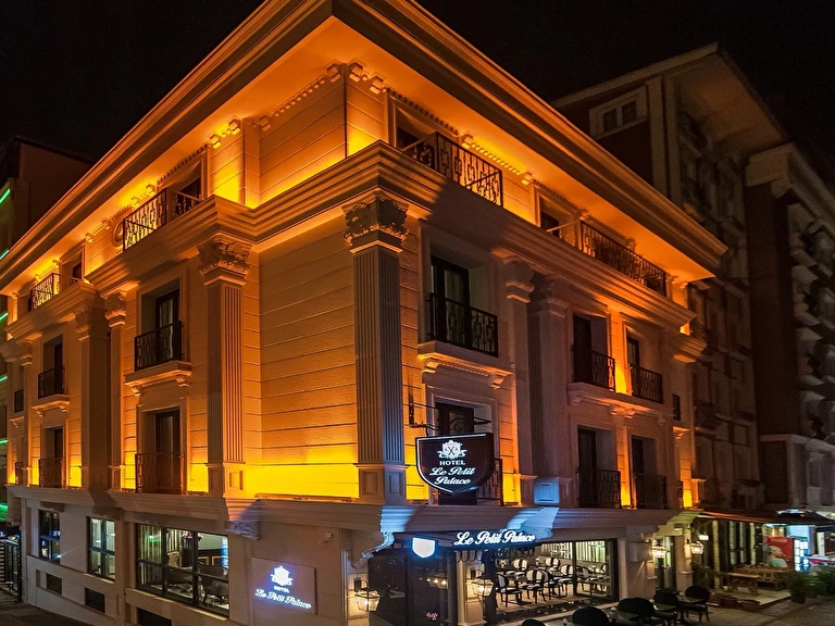 Le Petit Palace Hotel İstanbul Fatih Hoca Paşa