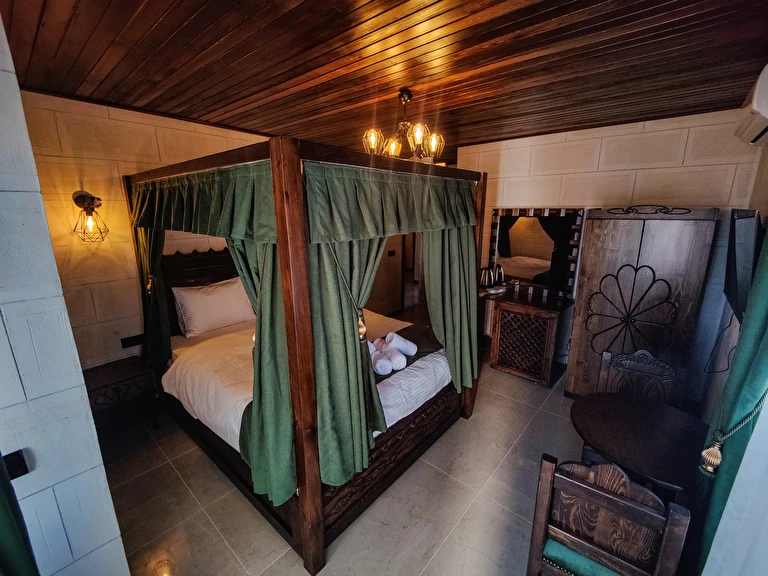 Leyli Divan Konağı Mardin Artuklu Medrese