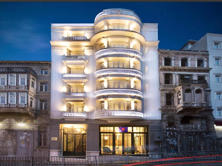 Lina Hotel Taksim Pera MTS Globe İstanbul Beyoğlu Kamer Hatun