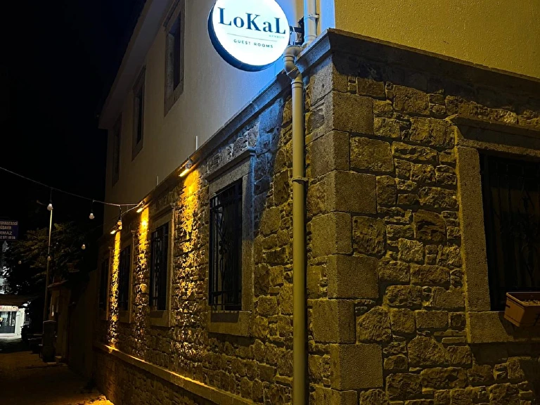 Lokal Ayvalık Guest Rooms Balıkesir Ayvalık Fevzipaşa- Vehbibey Mahallesi