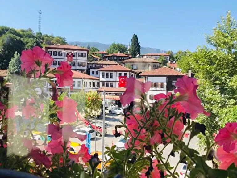 Lonca Konuk Evi Karabük Safranbolu Kıranköy