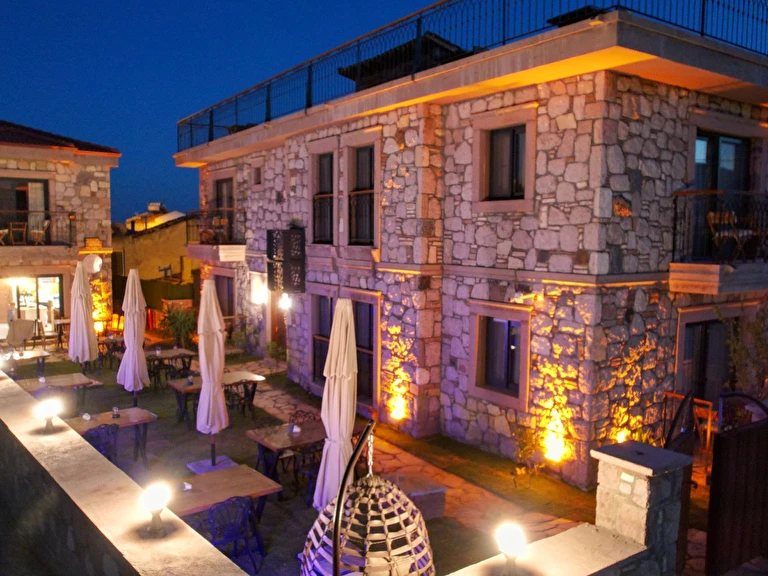 Lotus Konaklama Küçükköy Balıkesir Ayvalık Küçükköy Mahallesi