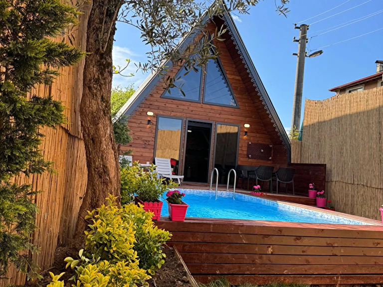 Maşukiye Pinkhouse Bungalow Kocaeli Kartepe Maşukiye