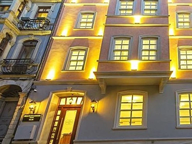 Meroddi Bağdatliyan Hotel İstanbul Beyoğlu Galata