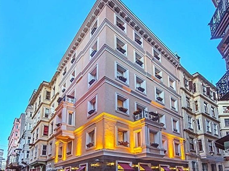 Meroddi Pera Hotel İstanbul Beyoğlu Galata