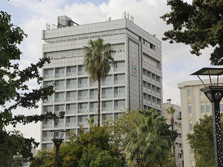 Mersin Oteli Mersin Akdeniz Cami Şerif Mah.