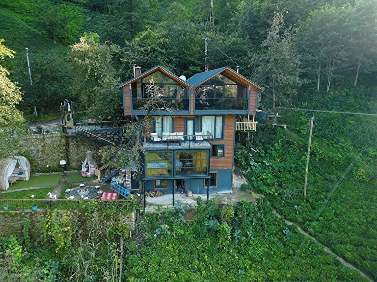 Mezra Doğal Dağ Evleri Rize Çamlıhemşin Merkez Mah