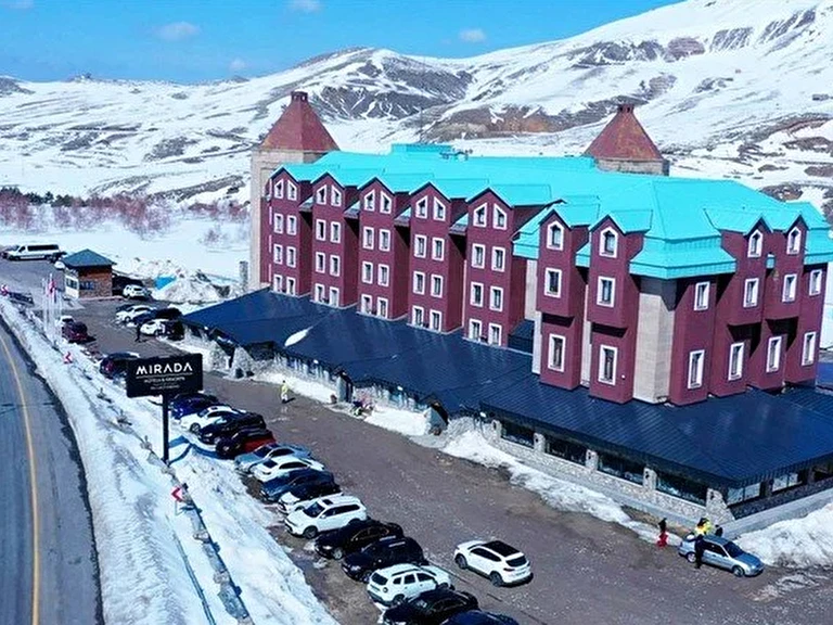 Mirada Del Lago Kayseri Erciyes Melikgazi