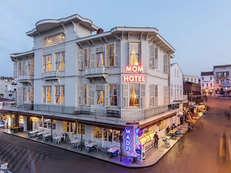 Mom Hotel Büyükada İstanbul Adalar Büyükada