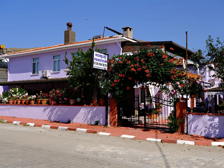 Morgül Pansiyon Çanakkale Gökçeada Yeni Bademliköyü