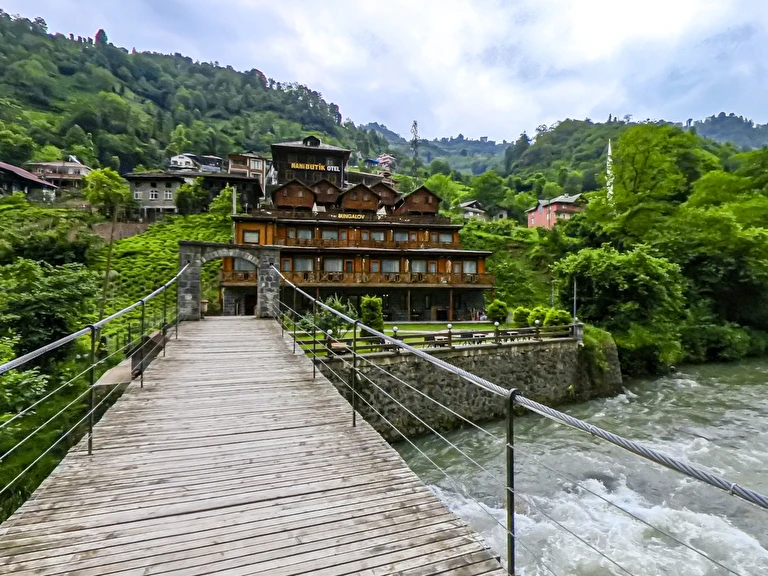 Nani Butik Otel & Bungalov Rize Çamlıhemşin Köprübaşı