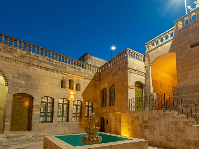 Narlı Ev Butik Otel Şanlıurfa Eyyübiye Bıçakçı