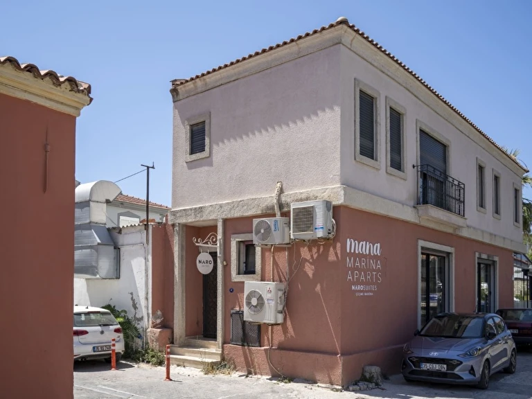 Naro Suites Çeşme Marina İzmir Çeşme Musalla