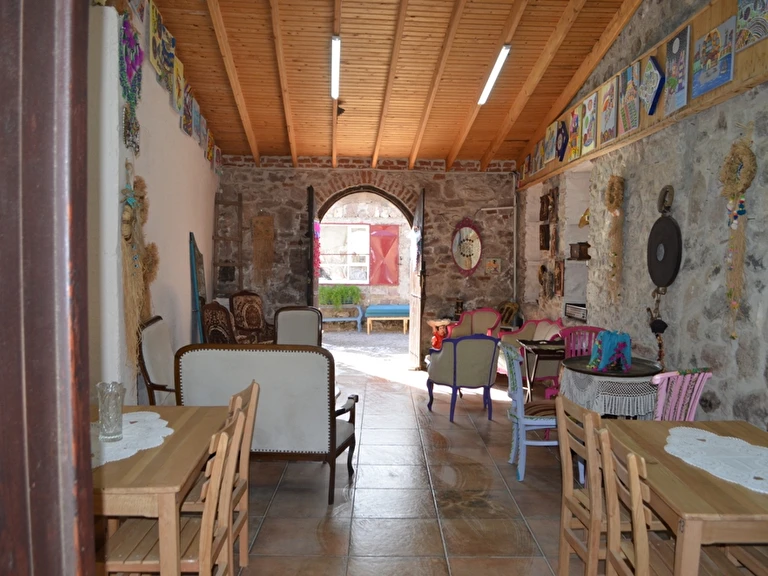 Nezişin Konağı Balıkesir Ayvalık Küçükköy Mahallesi