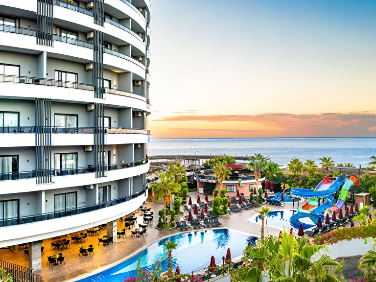 Noxinn Deluxe Hotel Antalya Alanya Konaklı