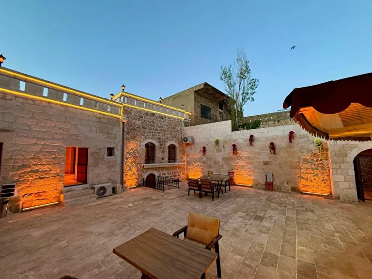 Nuhara Otel Mardin Midyat Işıklar