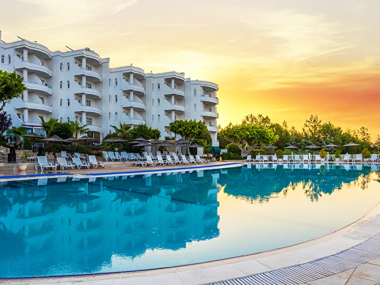 Olbios Marina Resort Mersin Erdemli Kumkuyu