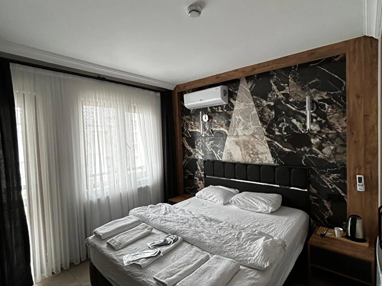 Otel Şahlan Uşak Uşak Merkez Fevzi Çakmak Mah.