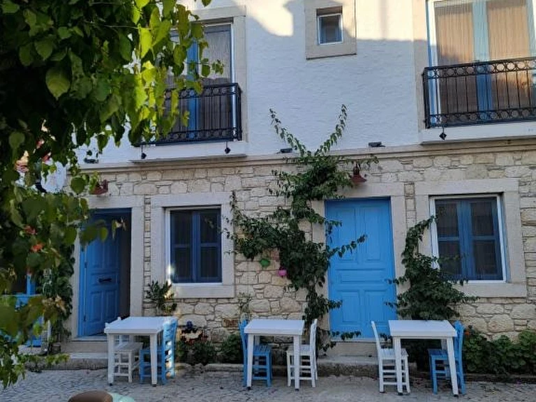 Paris Alaçatı Butik Otel İzmir Çeşme Alaçatı