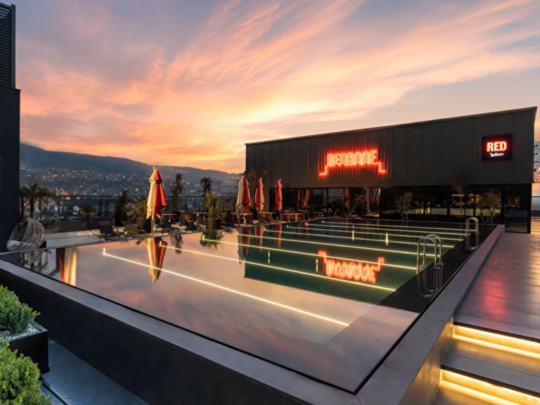 Radisson RED İzmir Point Bornova İzmir Bornova