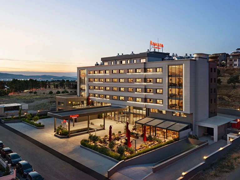 Ramada By Wyndham İzmir Aliağa İzmir Aliağa Yalı Mahallesi