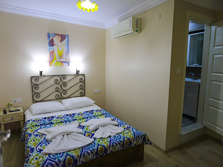 Rengarenk Pansiyon Balıkesir Ayvalık Ayvalık Merkez