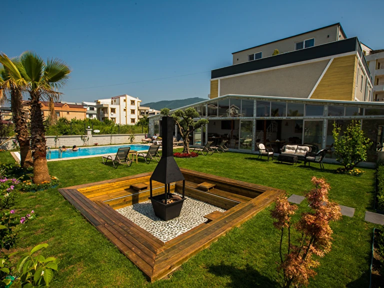Royalova Otel Yalova Çınarcık Teşvikiye
