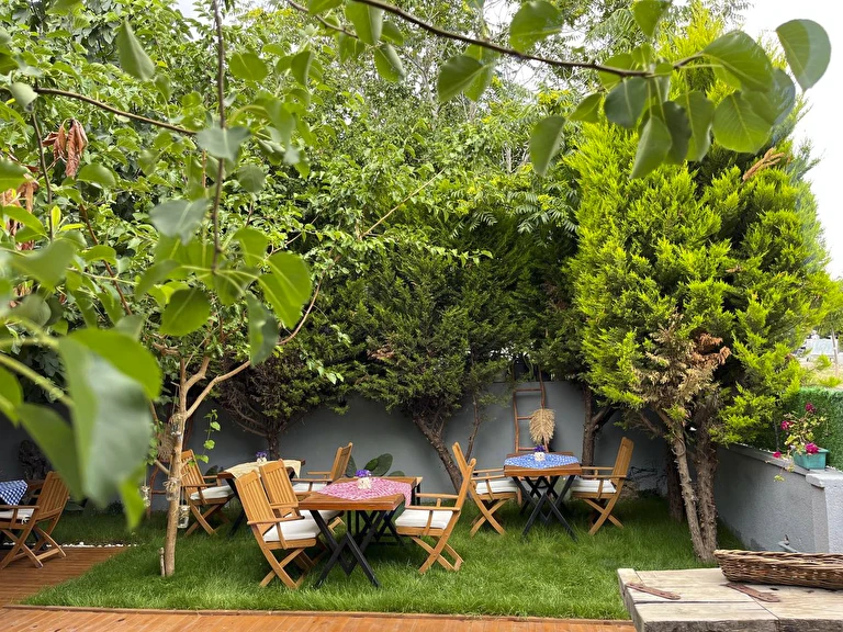 Sakız Kızı Alaçatı İzmir Çeşme Alaçatı