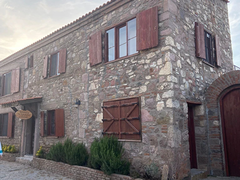 Serenita Taş Konak Otel Balıkesir Ayvalık Küçükköy Mahallesi