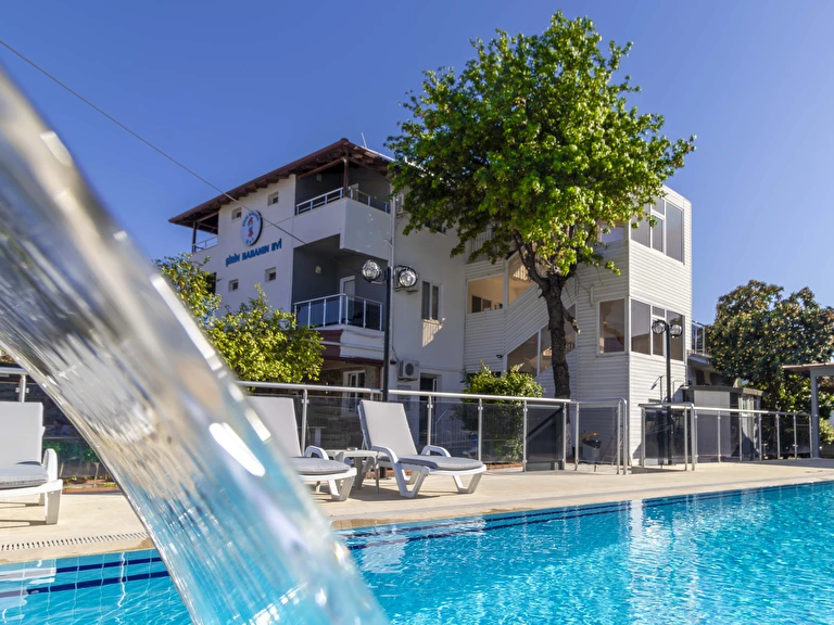 Şirin Baba Otel Muğla Fethiye Foça Mah