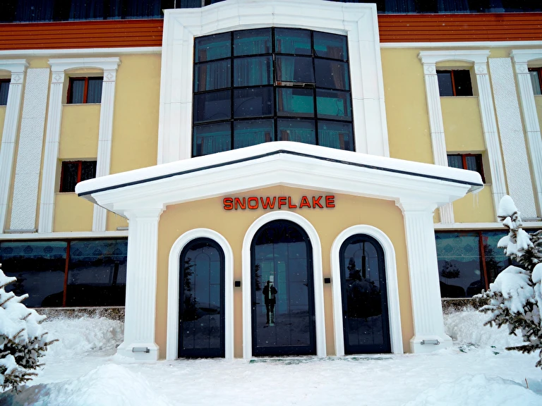 Snowflake Dağ Oteli Kars Sarıkamış Bayraktepe Kayak Mrk.