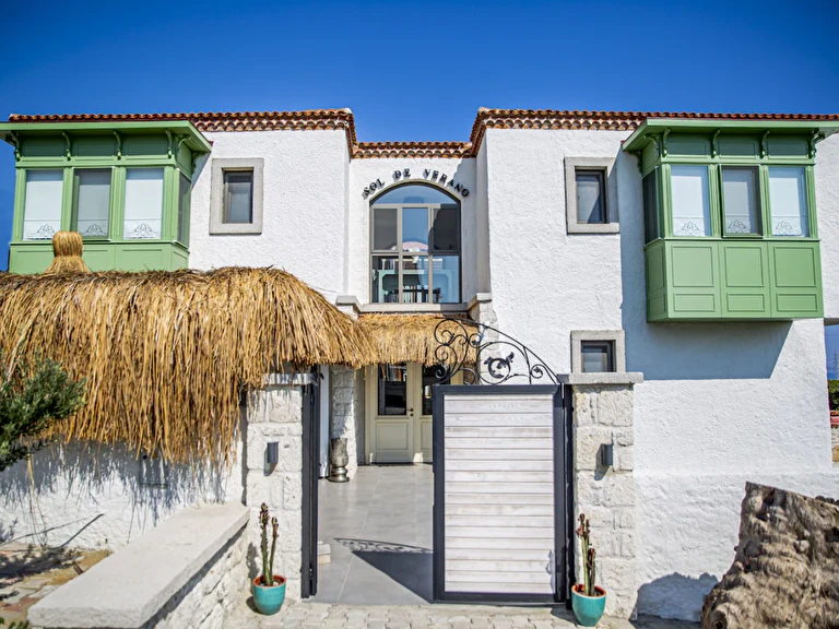 Sol De Verano İzmir Çeşme Alaçatı