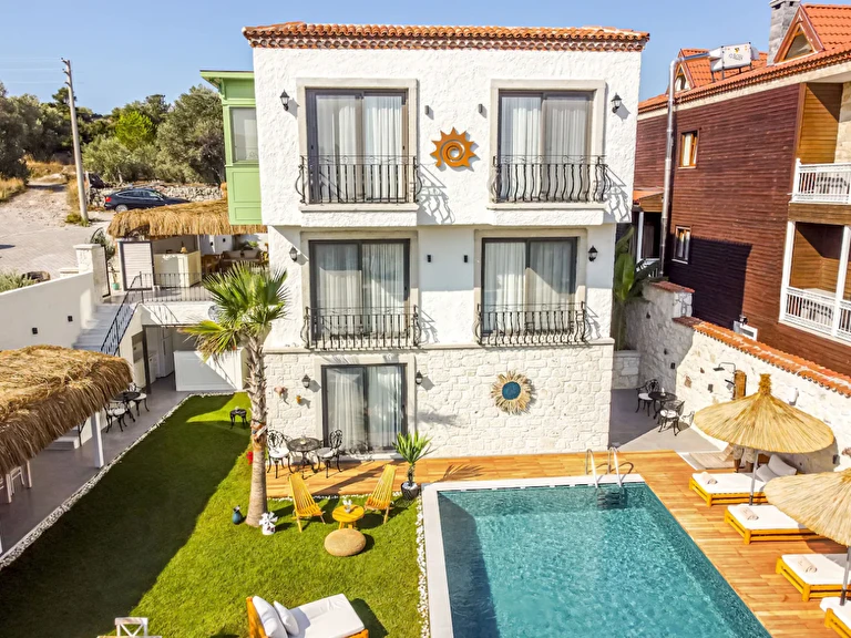 Sol De Verano İzmir Çeşme Alaçatı
