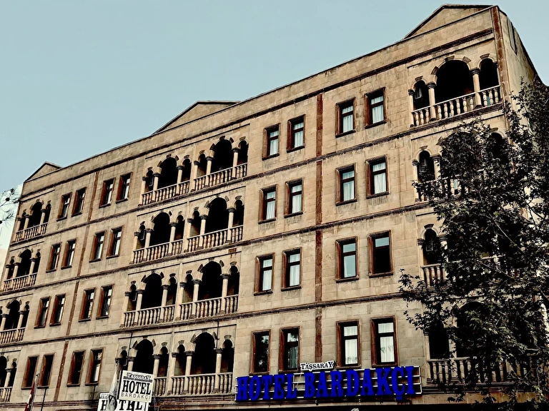 Taş Saray Bardakçı Oteli Adıyaman Kahta Karşıyaka Mahallesi