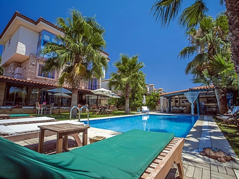 Tash Mekan Alaçatı İzmir Çeşme Alaçatı