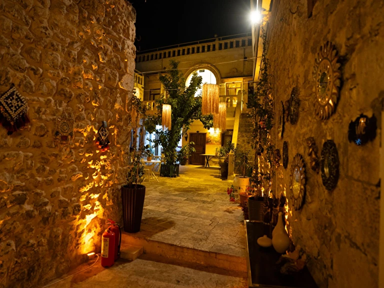 Taştepeler Otel Şanlıurfa Eyyübiye Bıçakçı
