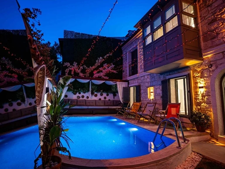 The Comelly Alaçatı İzmir Çeşme Alaçatı