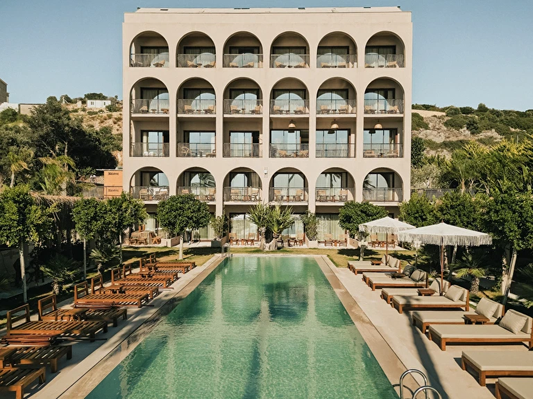 The Local House Ayasaranda +16 İzmir Çeşme Ayasaranda Koyu