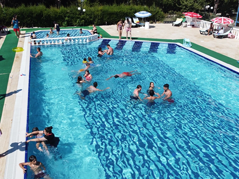 The Palm Club Apart Otel Aydın Kuşadası Bayraklıdede